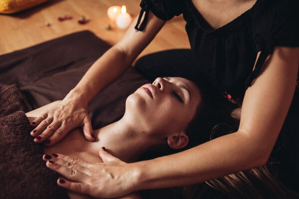 Cosa possiamo sperimentare durante un massaggio tantra?